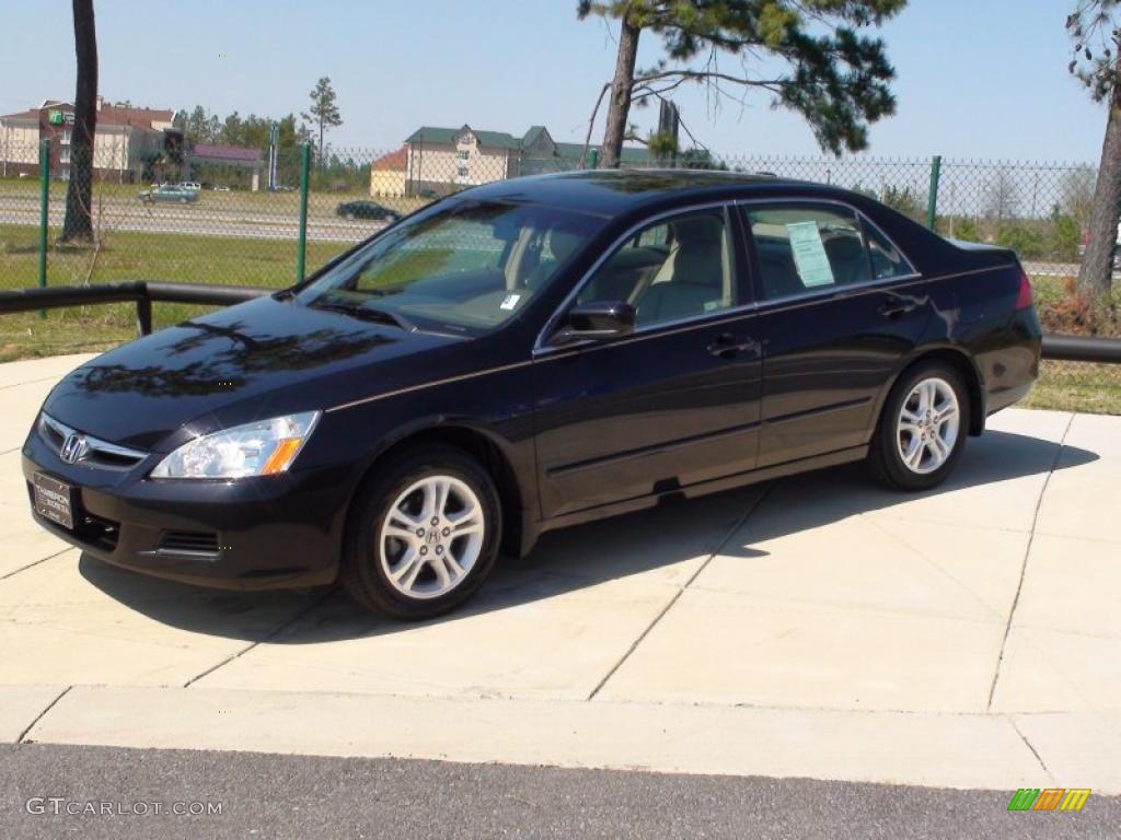 2006 Accord EX-L Sedan - Nighthawk Black Pearl / Ivory photo #3