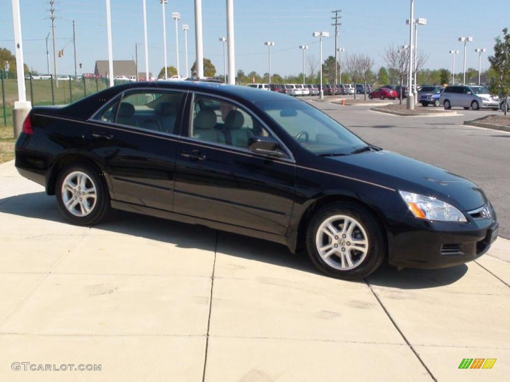 2006 Accord EX-L Sedan - Nighthawk Black Pearl / Ivory photo #8