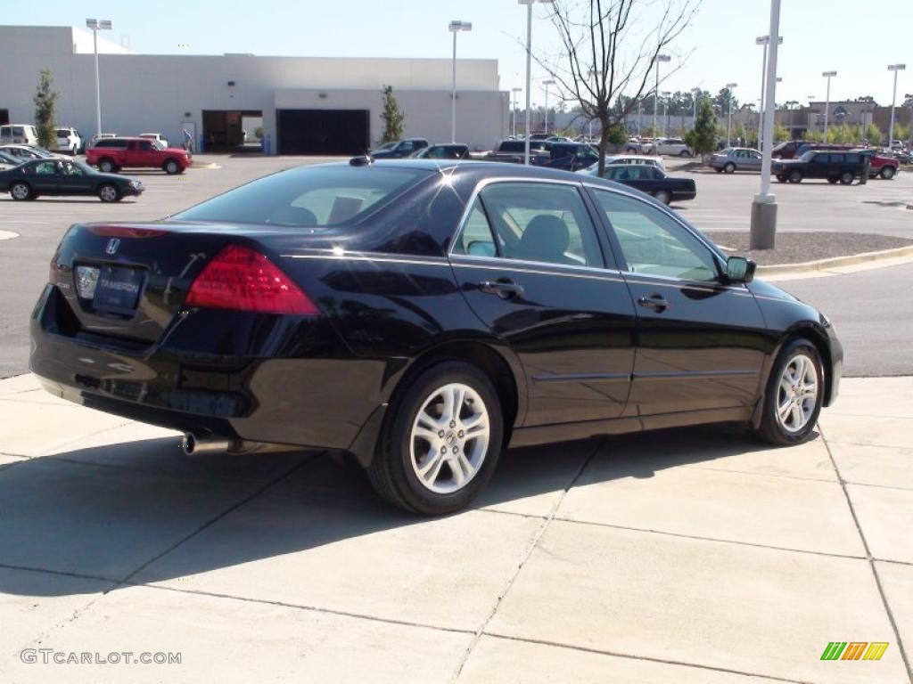 2006 Accord EX-L Sedan - Nighthawk Black Pearl / Ivory photo #11