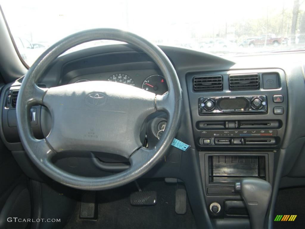 1997 Corolla  - Dark Emerald Pearl Green Metallic / Gray photo #17