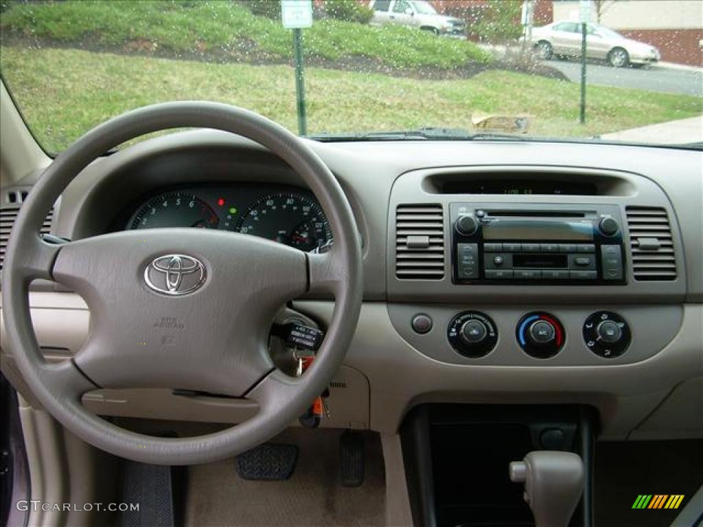 2003 Camry LE - Black Walnut Pearl / Taupe photo #8