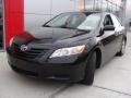 Black - Camry LE Photo No. 3