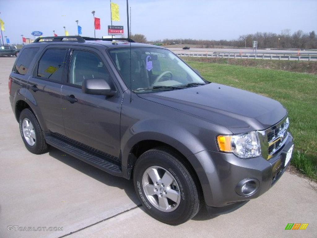 2010 Escape XLT V6 4WD - Sterling Grey Metallic / Stone photo #1