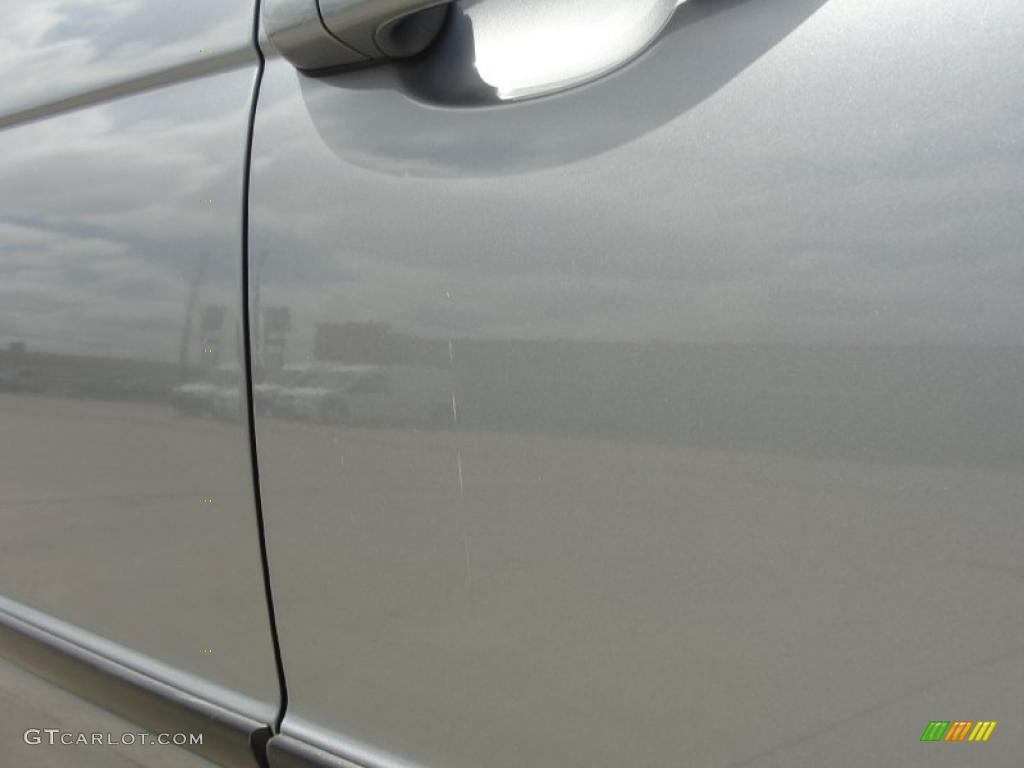 2004 3 Series 325i Sedan - Silver Grey Metallic / Grey photo #20