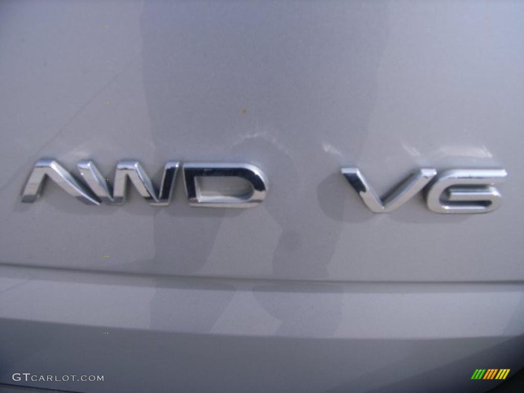 2005 VUE V6 AWD - Silver Nickel / Gray photo #14