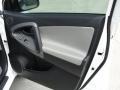 Super White - RAV4 I4 Photo No. 22