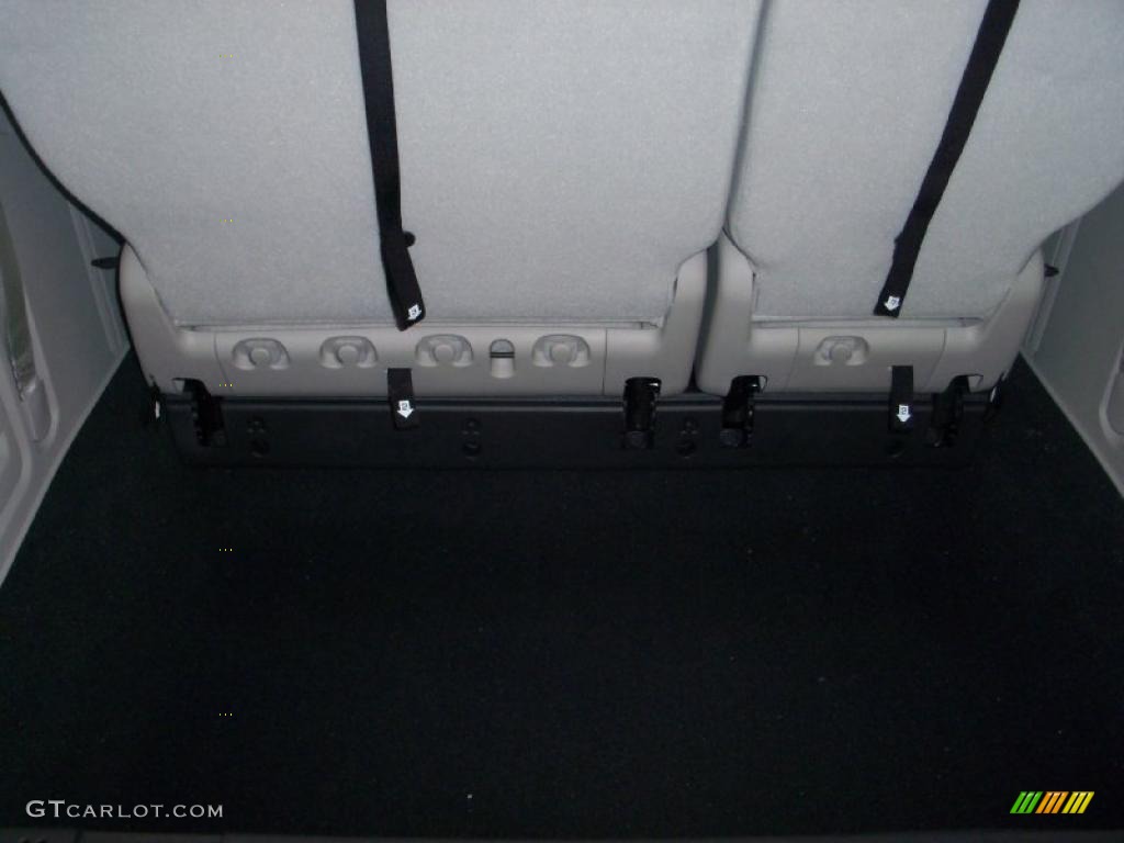 2010 Grand Caravan SE - Blackberry Metallic / Medium Slate Gray/Light Shale photo #17