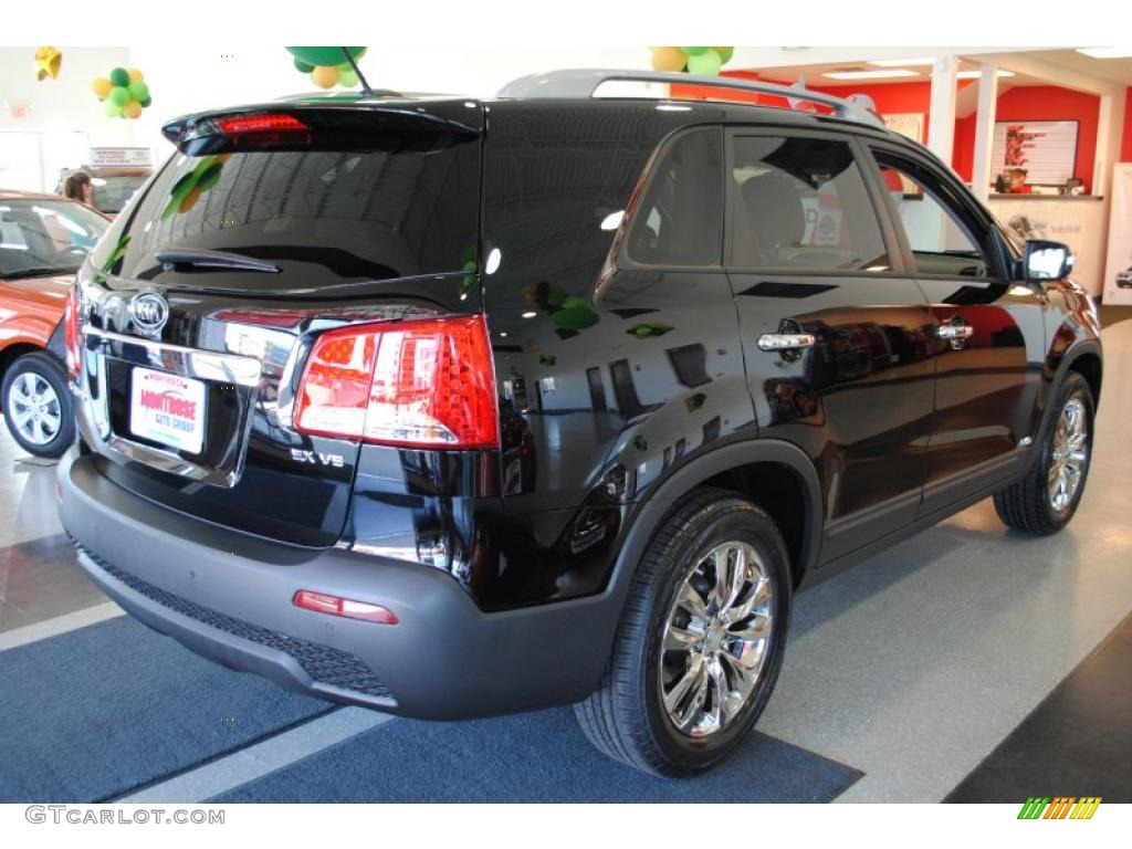 2011 Sorento EX V6 AWD - Ebony Black / Black photo #8