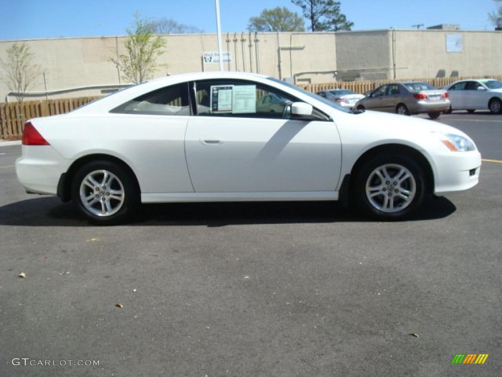 2007 Accord LX Coupe - Taffeta White / Ivory photo #7