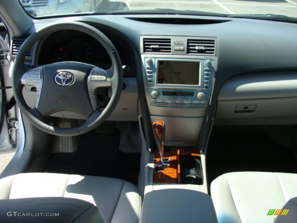 2008 Camry XLE V6 - Classic Silver Metallic / Ash photo #9