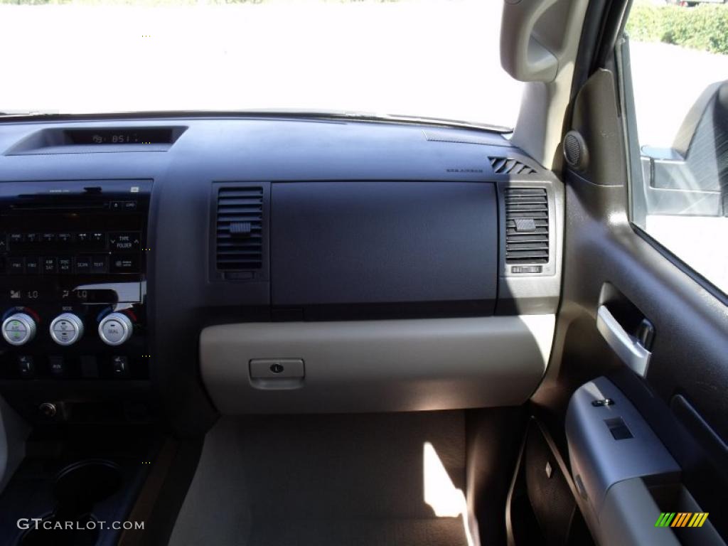 2007 Tundra Limited CrewMax - Super White / Beige photo #25