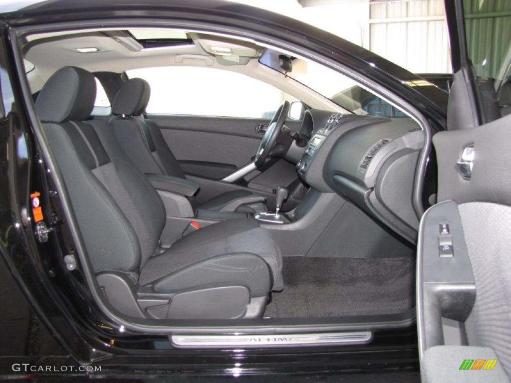 2008 Altima 3.5 SE Coupe - Super Black / Charcoal photo #9