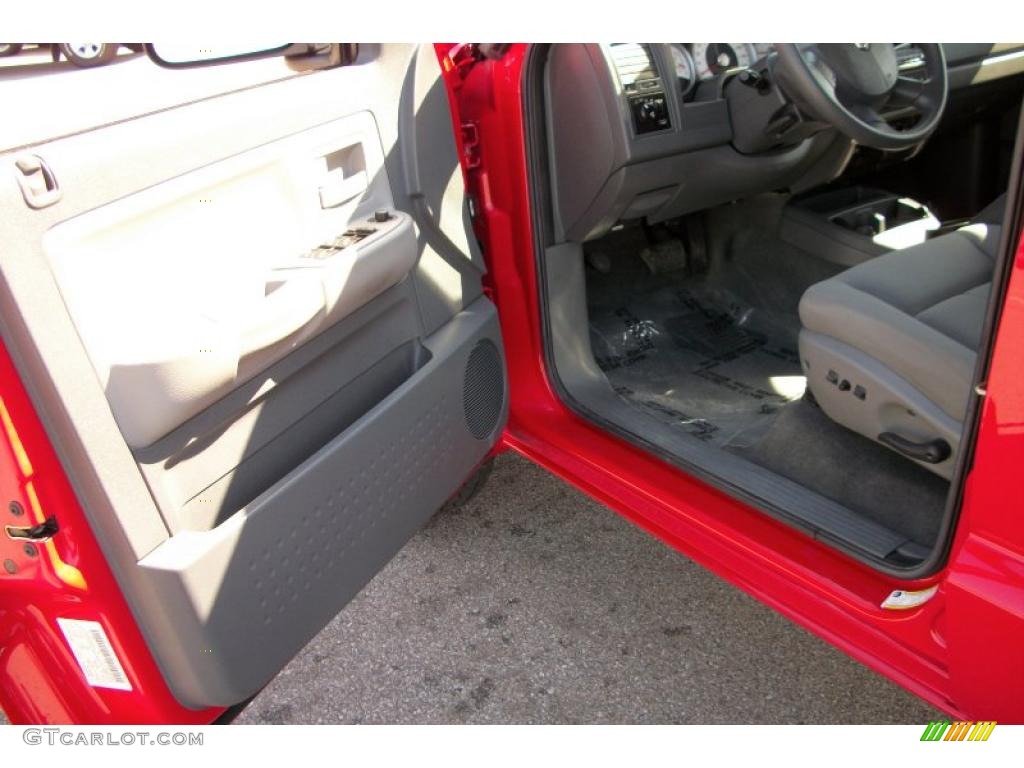 2006 Dakota SLT Quad Cab 4x4 - Flame Red / Medium Slate Gray photo #9