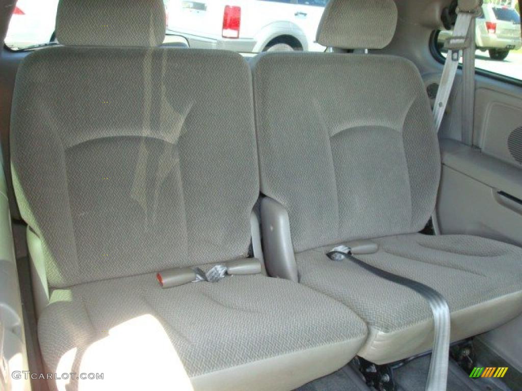 2004 Grand Caravan SE - Deep Molten Red Pearl / Khaki photo #13