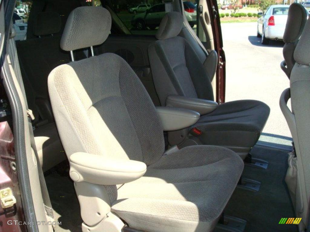 2004 Grand Caravan SE - Deep Molten Red Pearl / Khaki photo #14