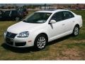 Candy White - Jetta SE Sedan Photo No. 3