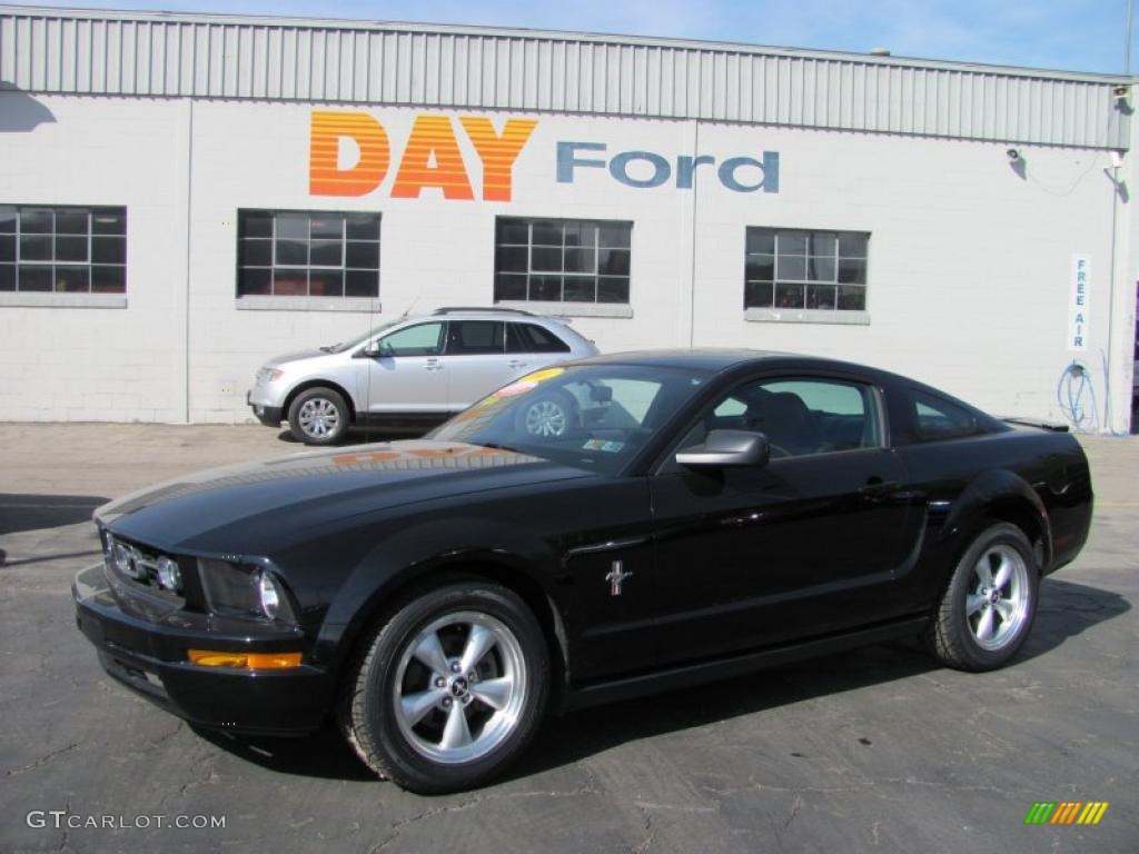 2007 Mustang V6 Premium Coupe - Black / Dark Charcoal photo #1