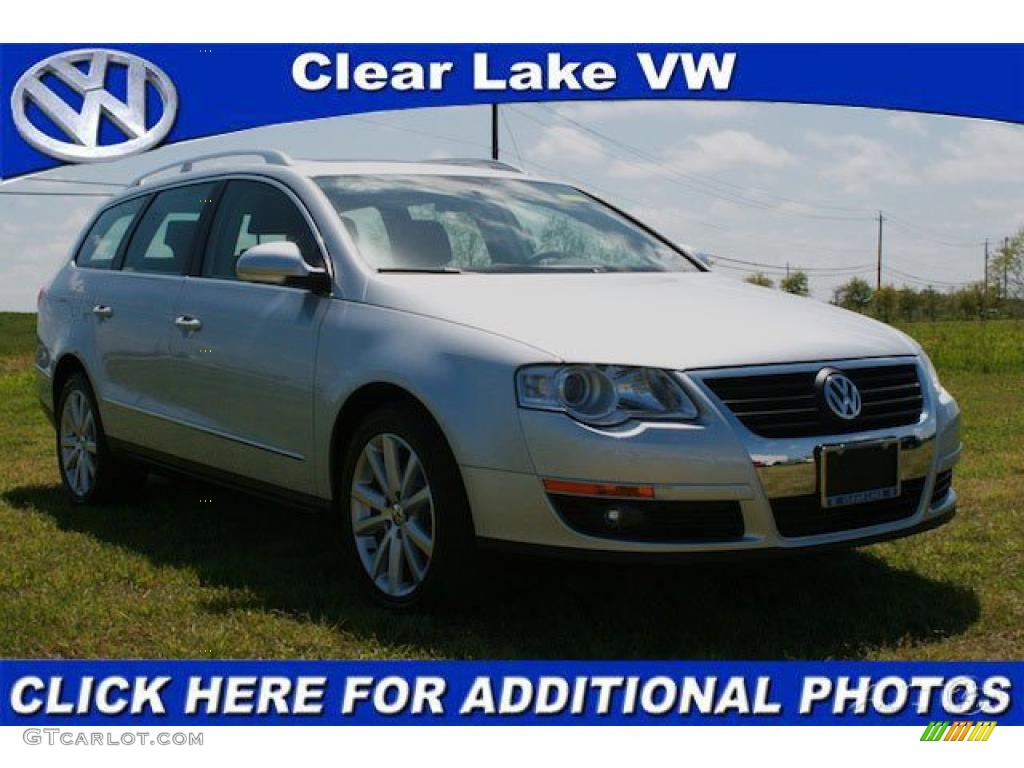 2010 Passat Komfort Wagon - Reflex Silver Metallic / Black photo #1