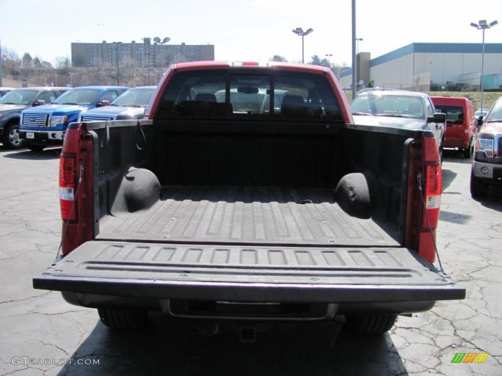 2005 F150 FX4 SuperCab 4x4 - Bright Red / Medium Flint/Dark Flint Grey photo #9