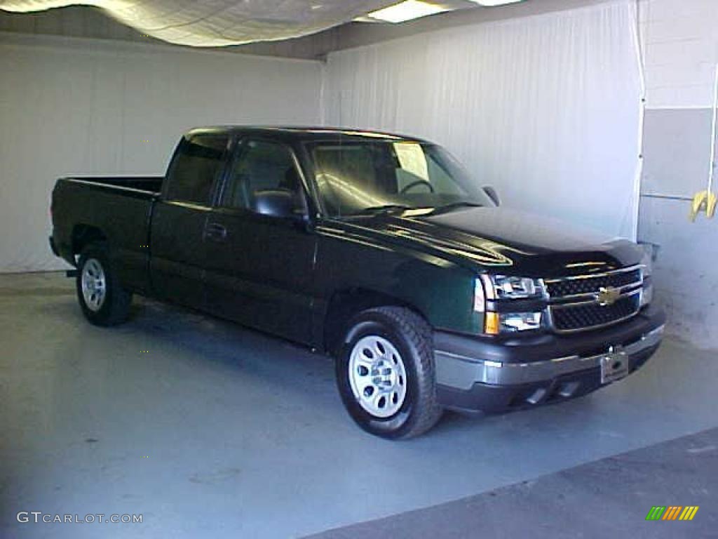 Dark Green Metallic Chevrolet Silverado 1500