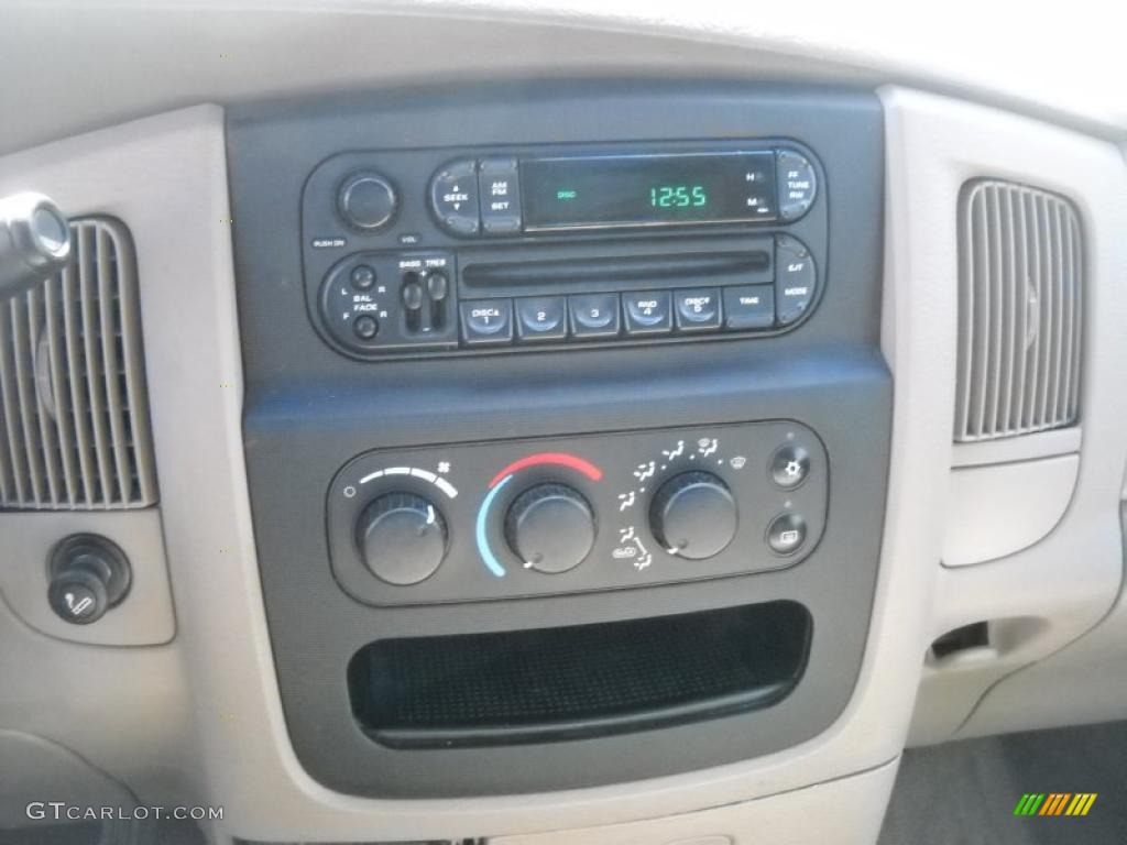 2002 Ram 1500 SLT Quad Cab - Bright White / Taupe photo #17