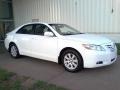 Super White - Camry XLE V6 Photo No. 17