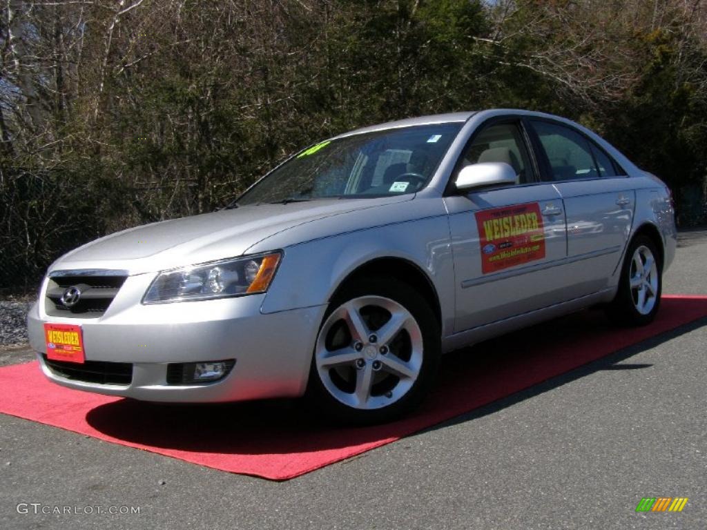 2008 Sonata SE V6 - Bright Silver / Gray photo #1