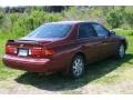 2001 Vintage Red Pearl Toyota Camry LE V6  photo #16