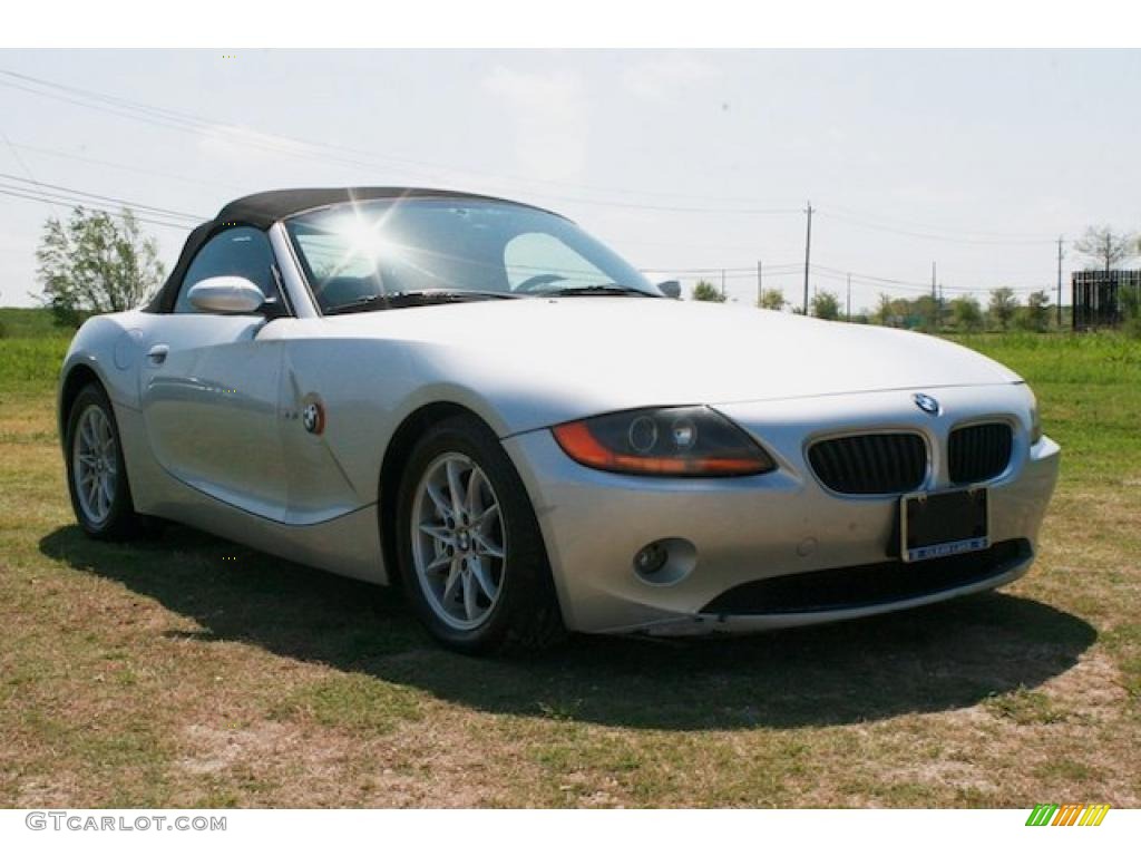 2003 Z4 2.5i Roadster - Titanium Silver Metallic / Red photo #9