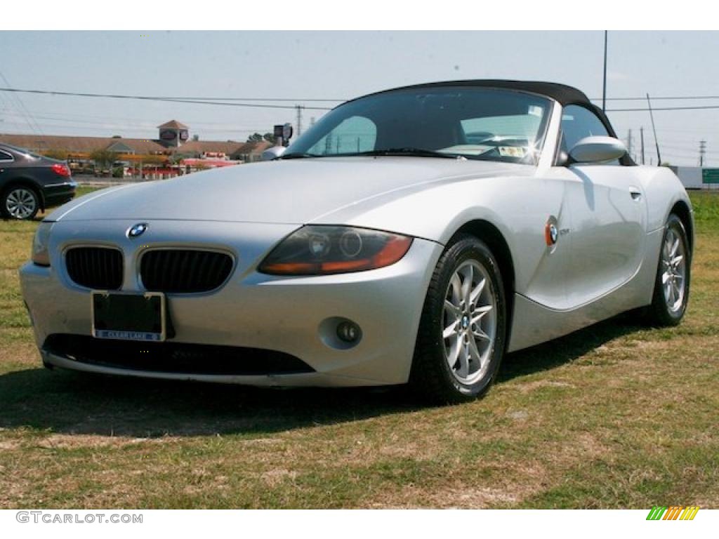2003 Z4 2.5i Roadster - Titanium Silver Metallic / Red photo #11