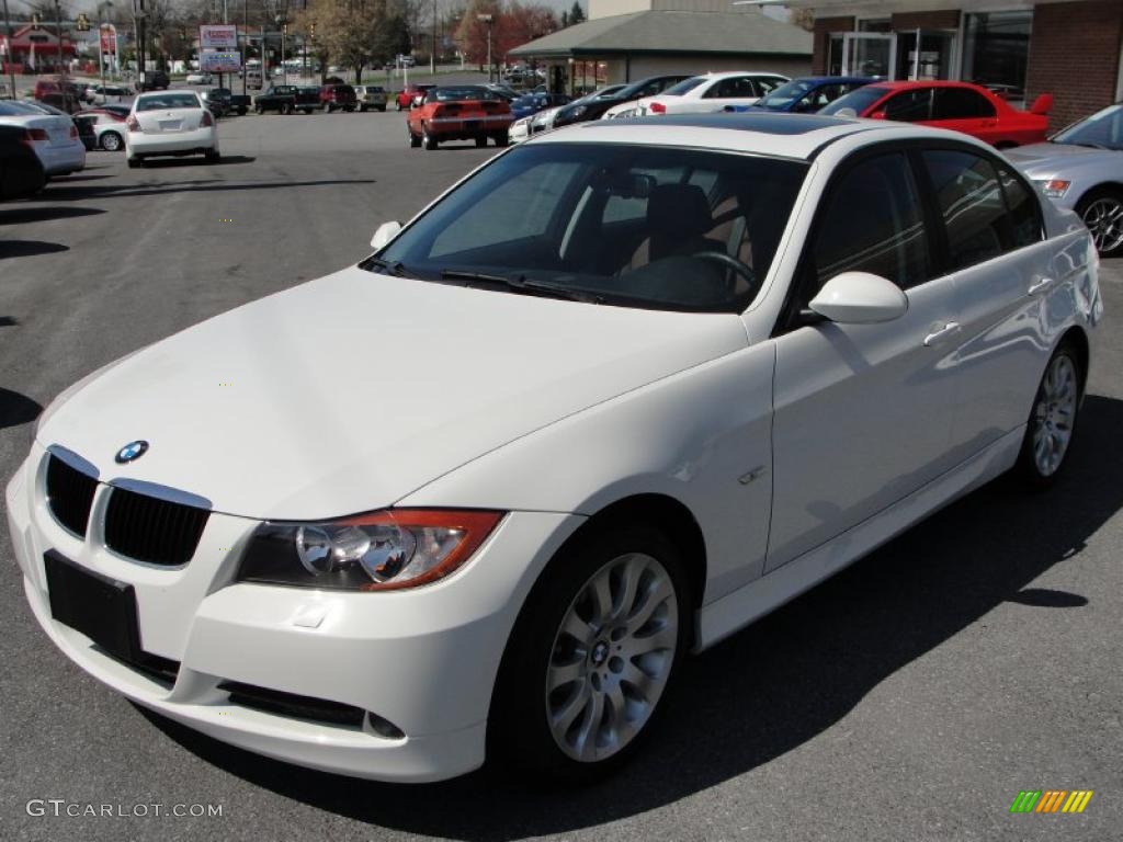 2007 3 Series 328xi Sedan - Alpine White / Terra/Black Dakota Leather photo #3