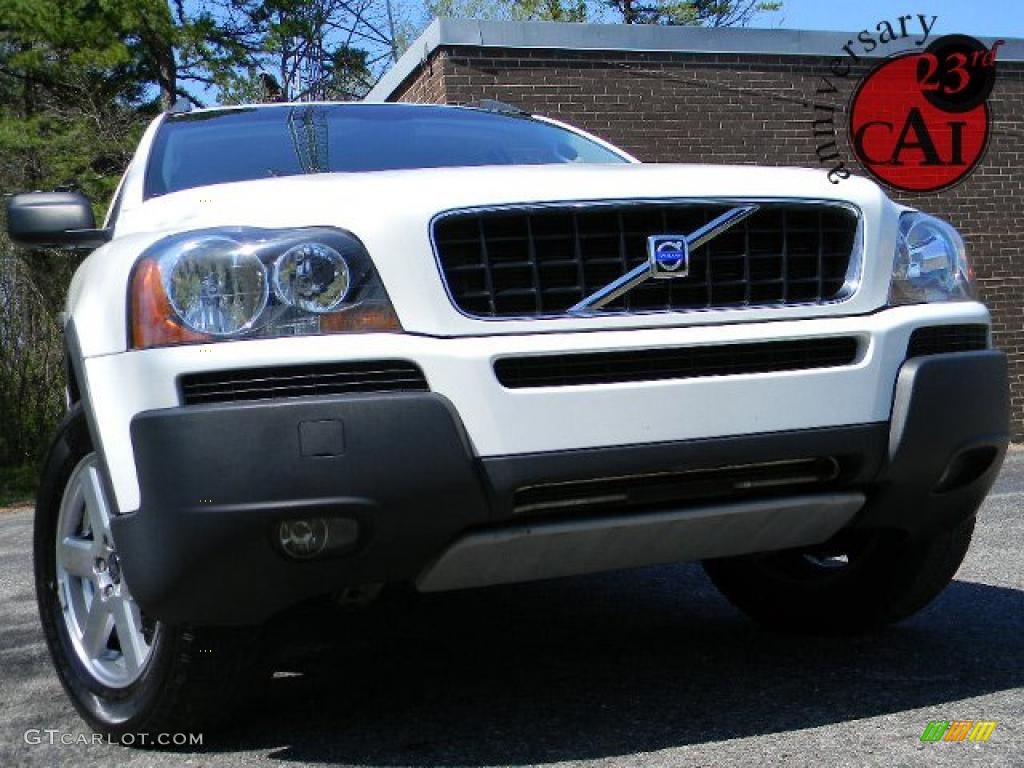 2005 XC90 2.5T - Ice White / Taupe/Light Taupe photo #1