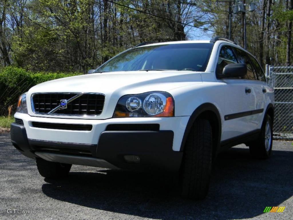 2005 XC90 2.5T - Ice White / Taupe/Light Taupe photo #4