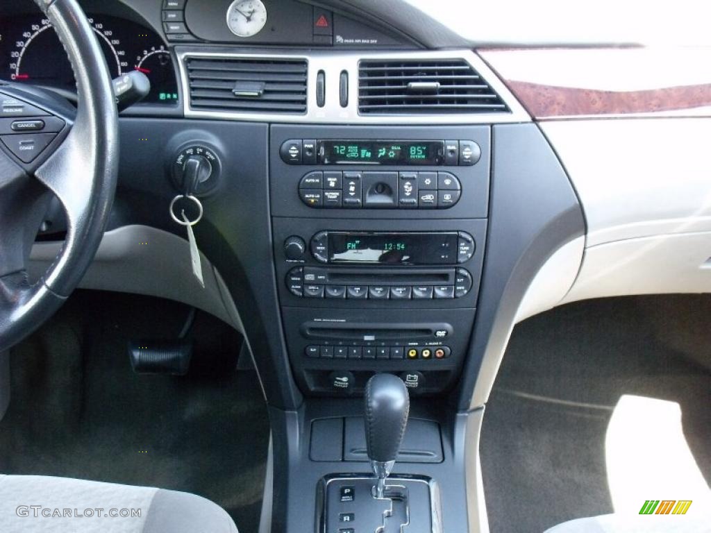 2005 Pacifica Touring - Magnesium Green Pearl / Light Taupe photo #19