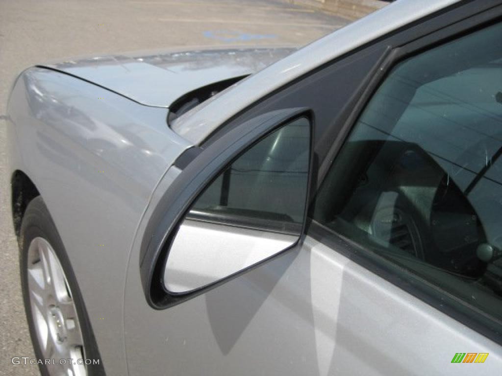 2006 Malibu Maxx LT Wagon - Silverstone Metallic / Ebony Black photo #15