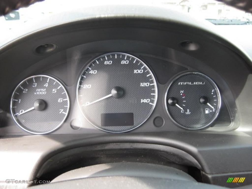2006 Malibu Maxx LT Wagon - Silverstone Metallic / Ebony Black photo #25