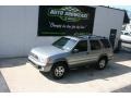Sierra Silver Metallic - Pathfinder SE 4x4 Photo No. 2