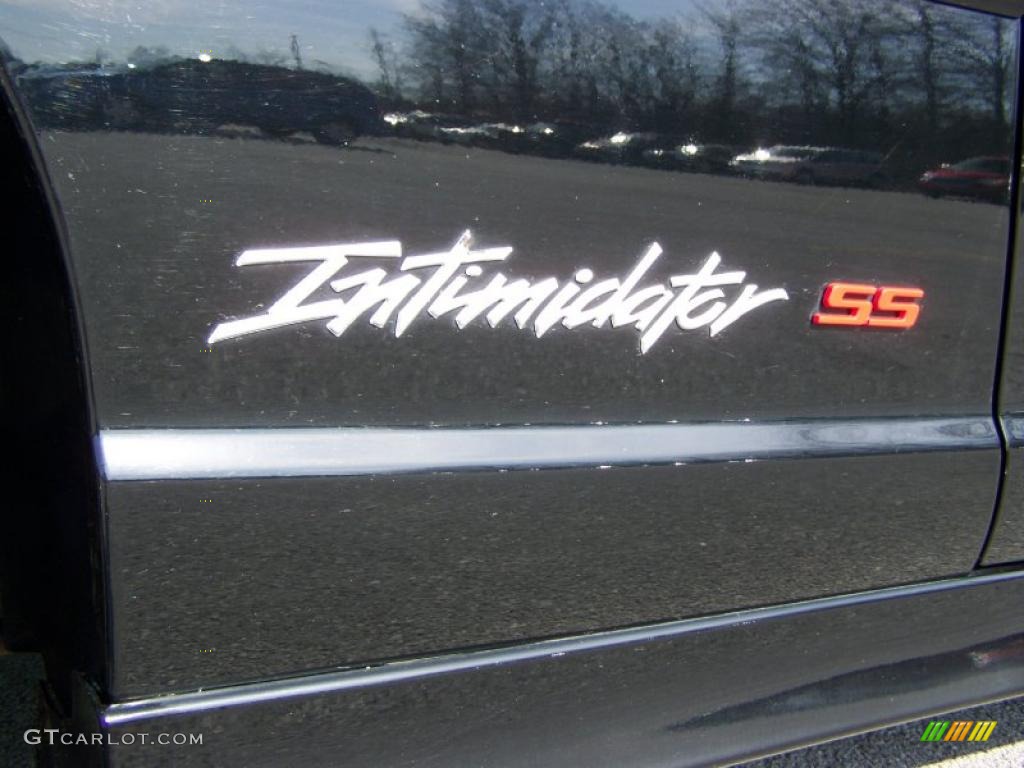 2004 Monte Carlo Intimidator SS - Black / Ebony Black photo #11