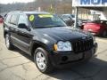 Black - Grand Cherokee Laredo 4x4 Photo No. 20