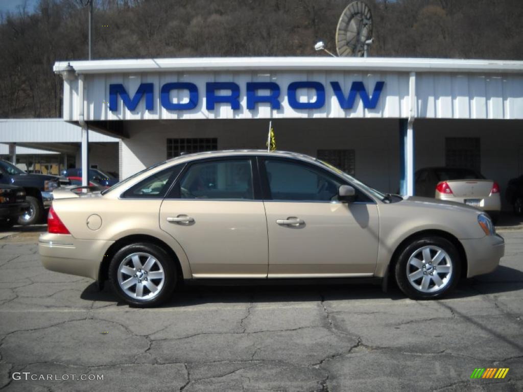 Dune Pearl Metallic Ford Five Hundred