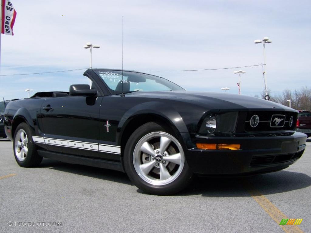 2007 Mustang V6 Premium Convertible - Black / Dark Charcoal photo #10