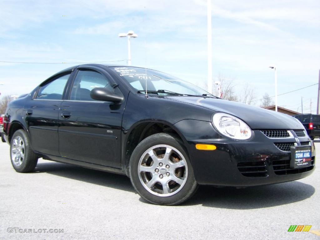 2005 Neon SXT - Black / Dark Slate Gray photo #1