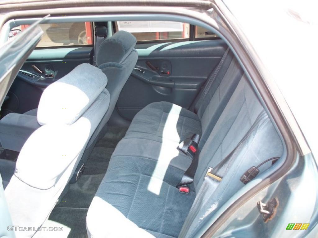 1997 Skylark Custom Sedan - Medium Sea Green Metallic / Green photo #13