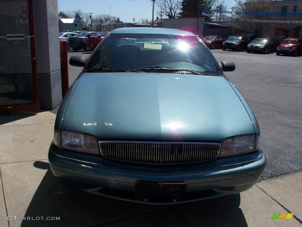 1997 Skylark Custom Sedan - Medium Sea Green Metallic / Green photo #19