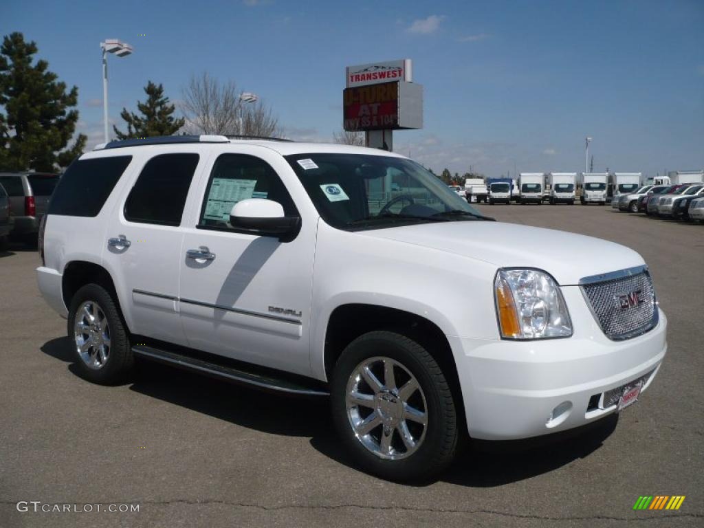 2010 Yukon Denali AWD - Summit White / Light Tan photo #1