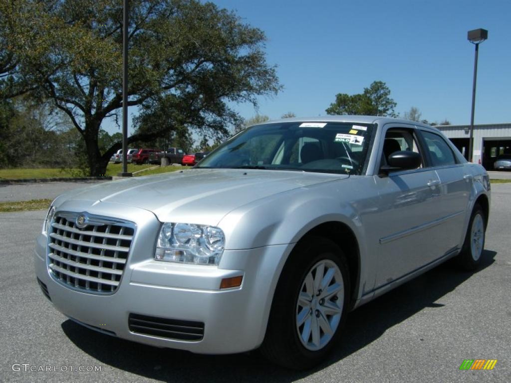 Bright Silver Metallic Chrysler 300