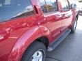 Red Brawn - Pathfinder SE 4x4 Photo No. 5