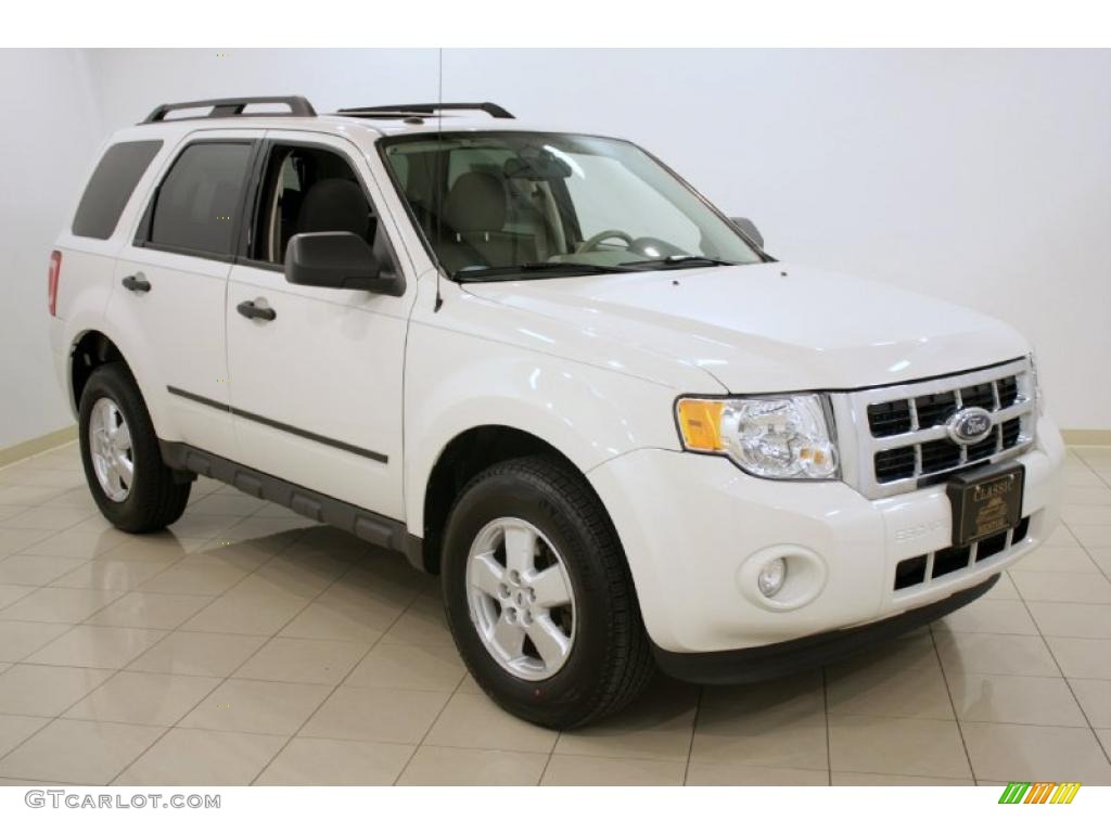 2009 Escape XLT - Oxford White / Camel photo #1