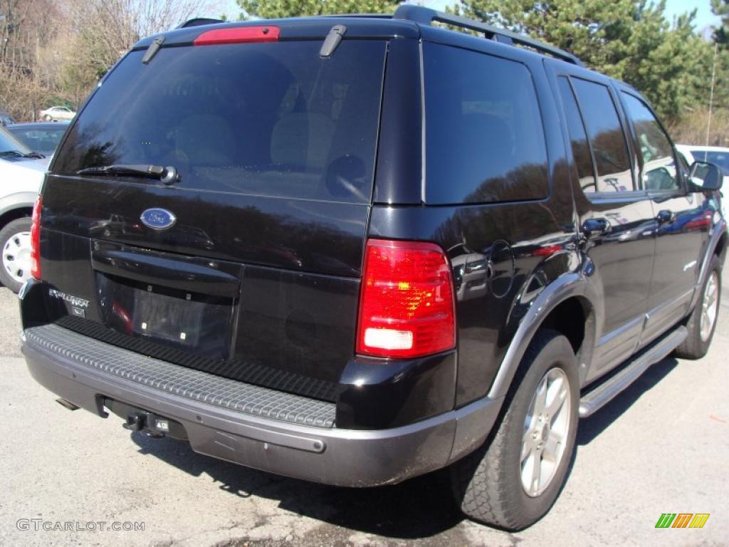 2004 Explorer XLT 4x4 - Black / Gray photo #5