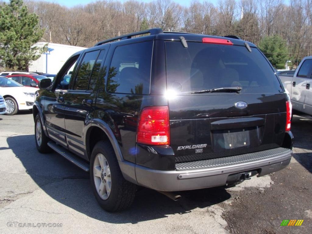 2004 Explorer XLT 4x4 - Black / Gray photo #7